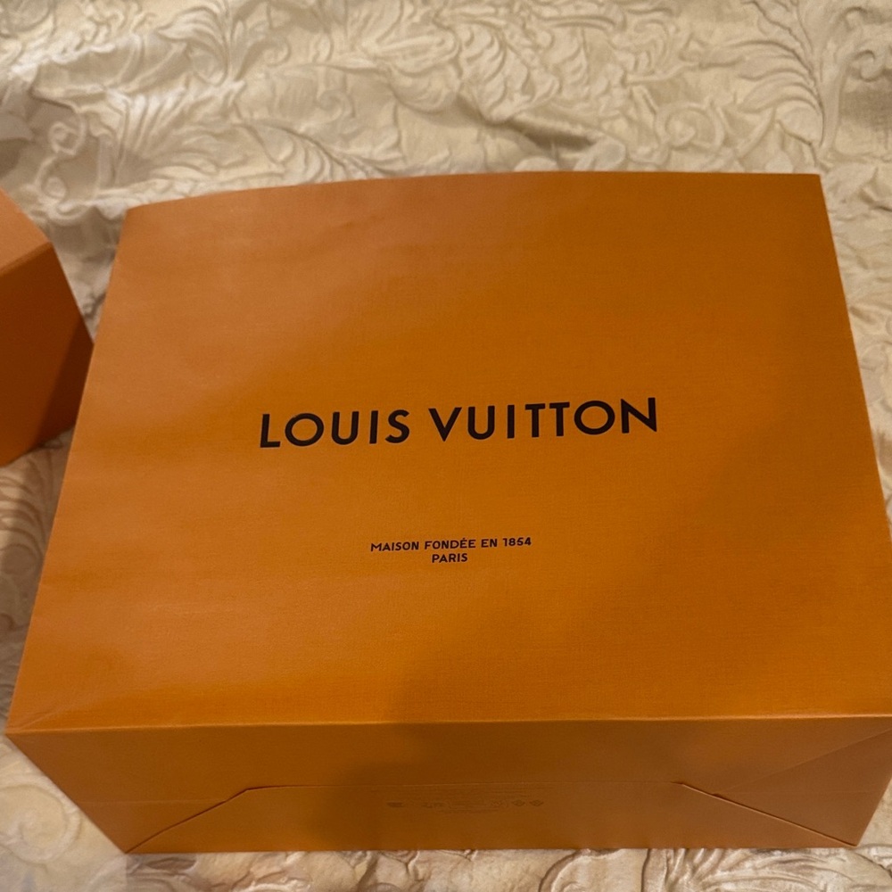Louis Vuitton Signature Orange Box and bag - Picture 6 of 9